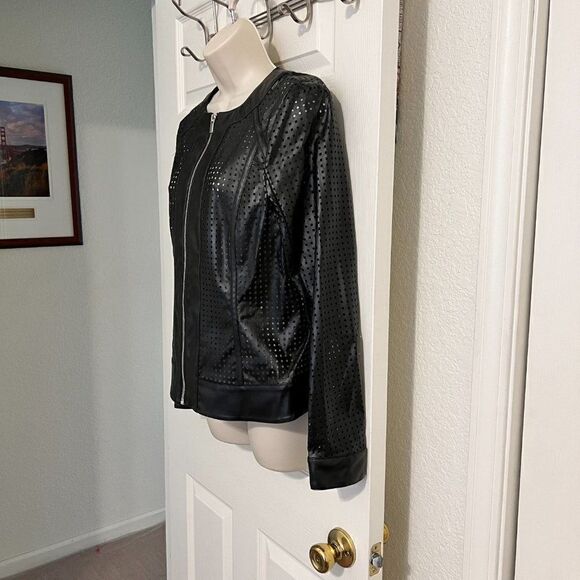 Dolce Cabo Fenestrated Black Leather Jacket Size Medium EUC - Picture 3 of 9